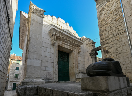 Palais de Dioclétien temple de Jupiter